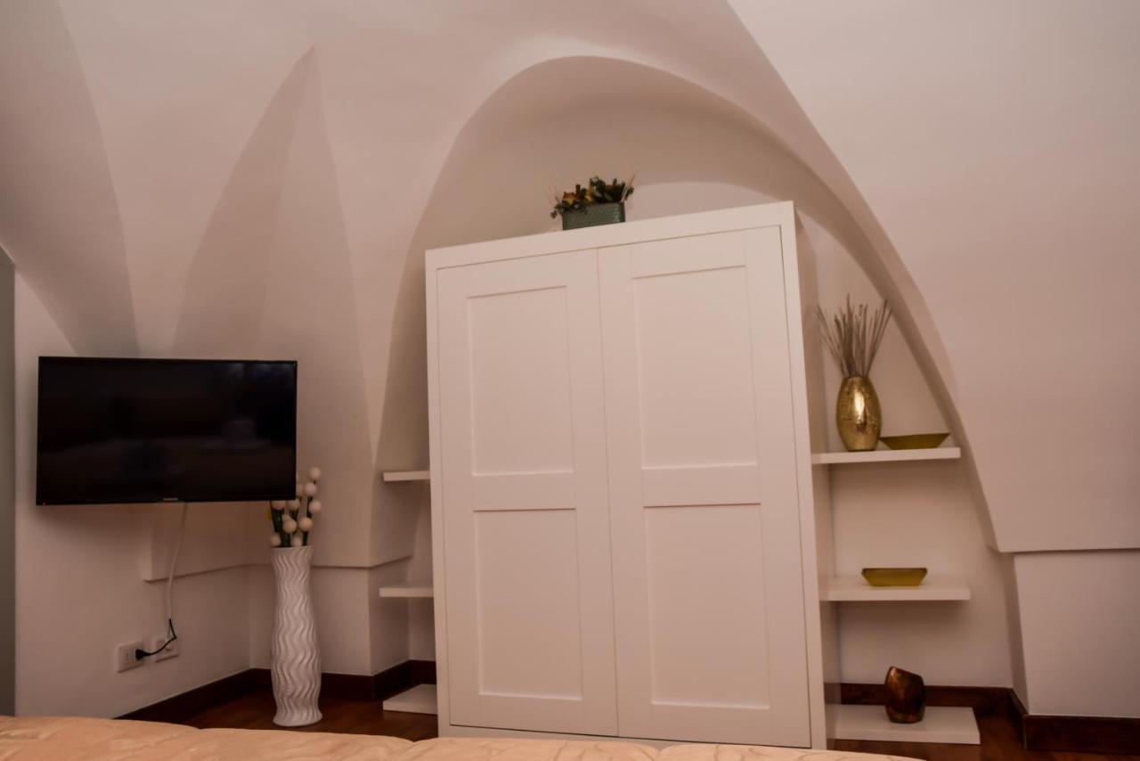 Ferrante D'Aragona Rooms Лечче Экстерьер фото
