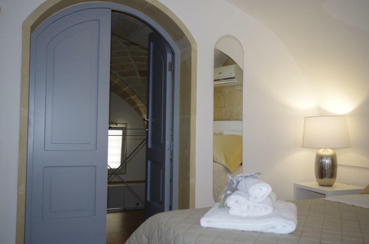 Ferrante D'Aragona Rooms Лечче Экстерьер фото